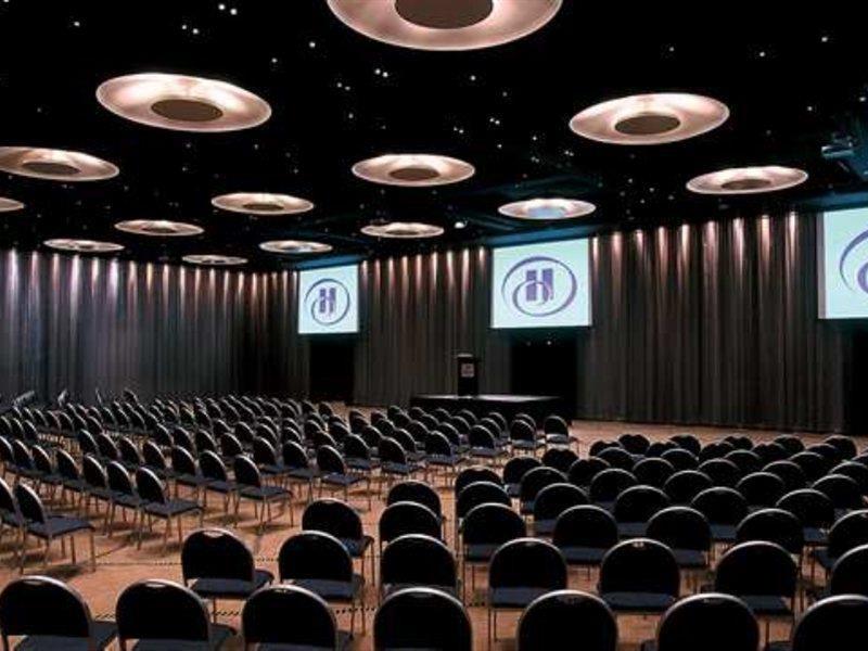 Hilton Adelaide Hotel Exterior foto The main conference hall